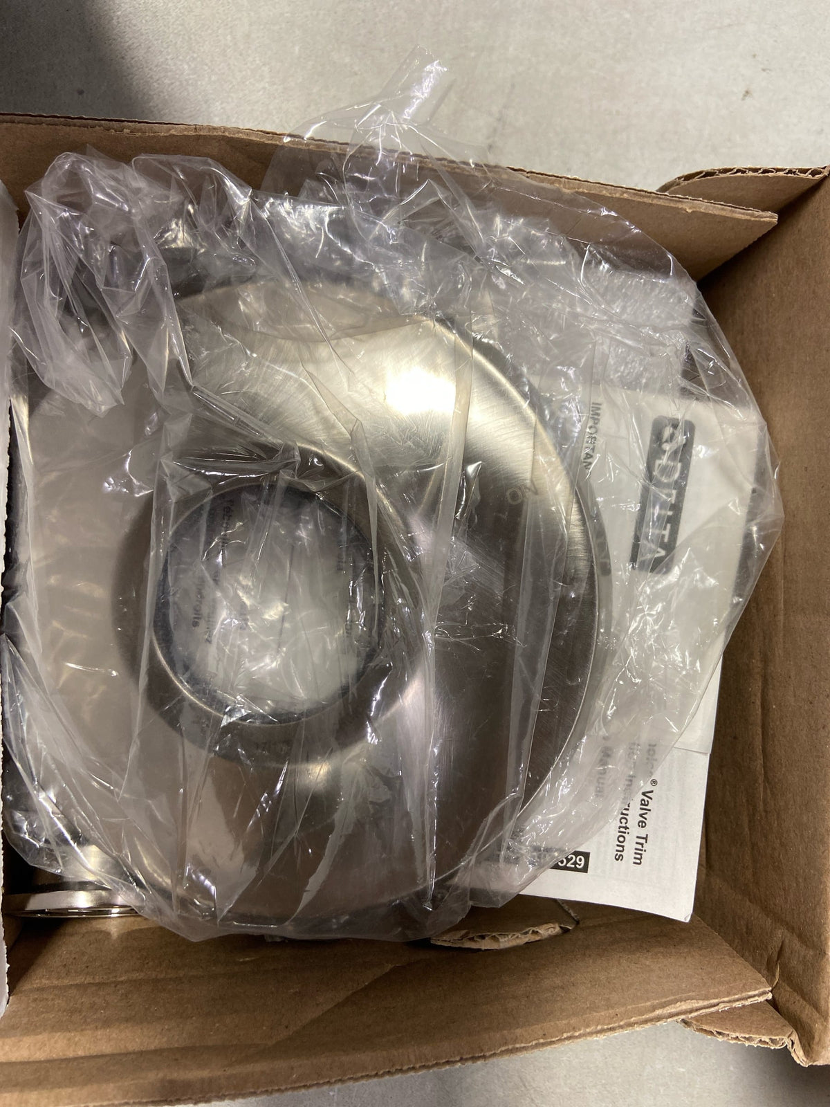 Delta T17089-SS-PR Tetra 1-Handle Wall-Mount Valve Trim Kit in Lumicoat Stainless (Valve Not Included)
