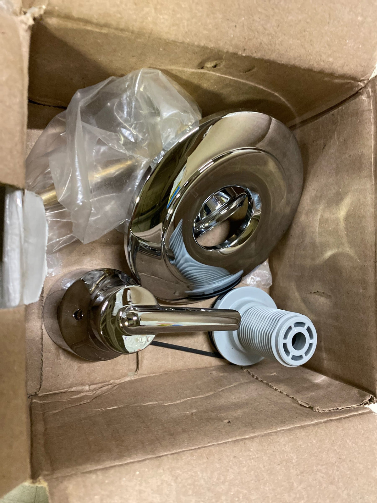 Delta T11859 Trinsic Three Function Diverter Valve Trim Less Rough-In Valve - Two Independent Positions, One Shared Position - Chrome