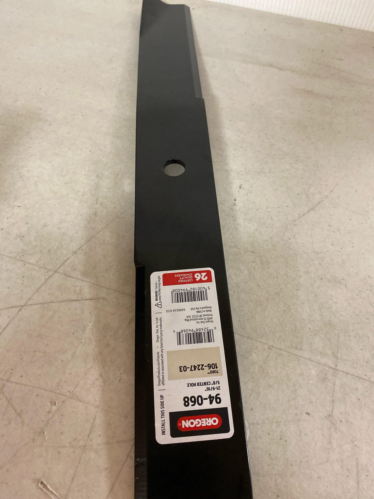 Oregon 94-068 Toro Wheelhorse Replacement Lawn Mower Blade 21-9/16-Inch
