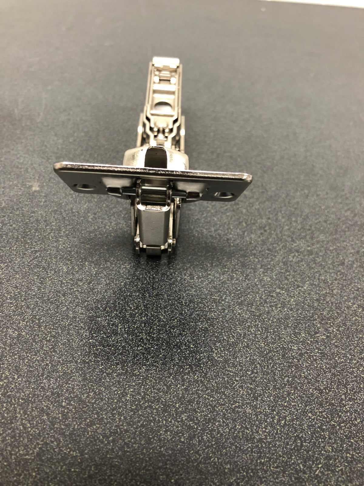 Blum 170 Degrees Screw On Self Closing Straight Clip Top Hinge 71T6550