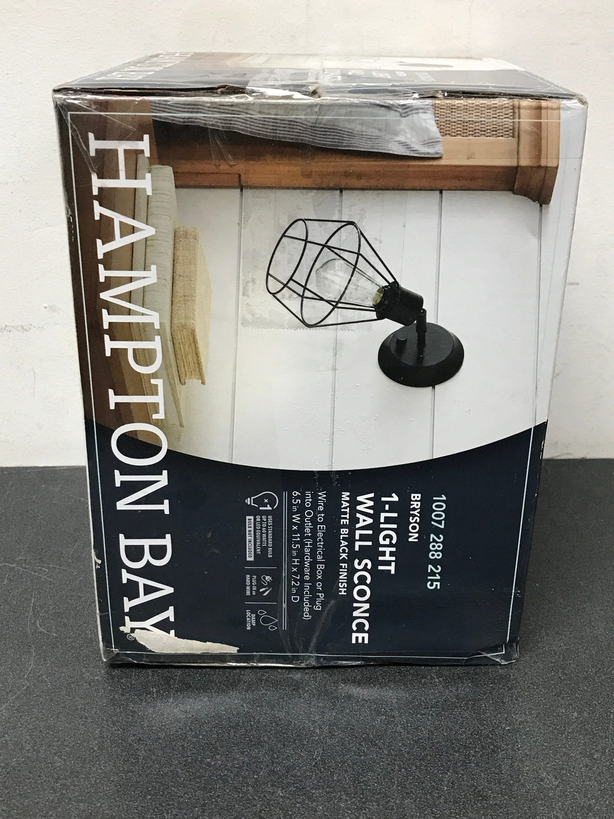 Hampton bay 65740 Bryson 1-Light Matte Black Wall Sconce