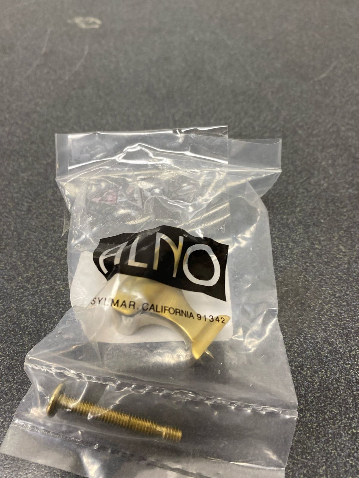 Alno Inc Manhattan Dummy Door Knob Size: 1" H x 1" W x 1" D
