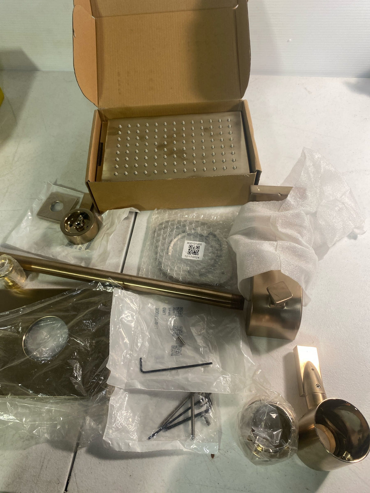 Delta T17T453-CZ Vero Tempassure 17T Series Dual Function Thermostatic Tub and Shower with Integrated Volume Control - Less Rough-In Valve - Champagne Bronze