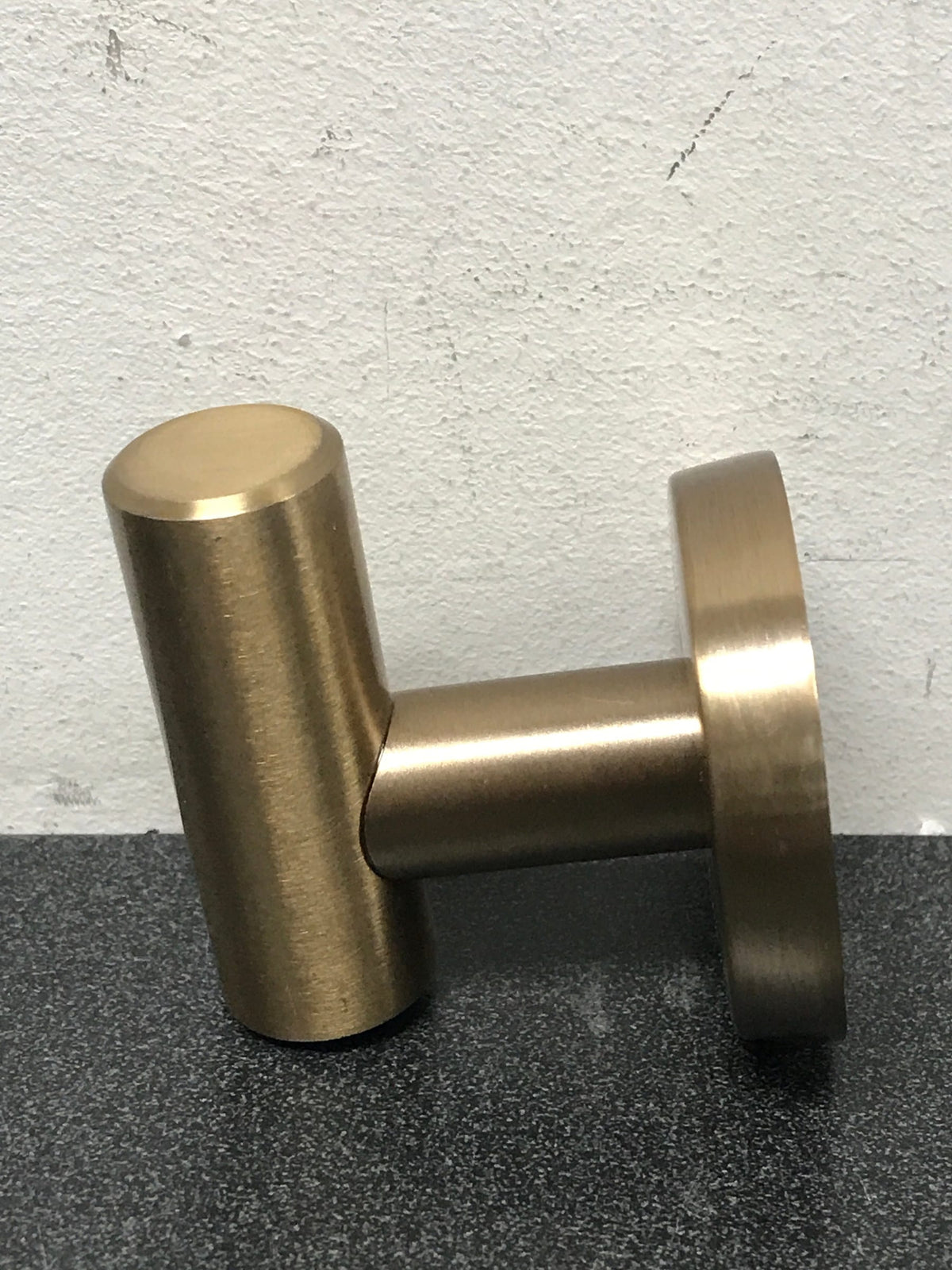 Amerock BH26542CZ Arrondi Single Robe Hook - Champagne Bronze