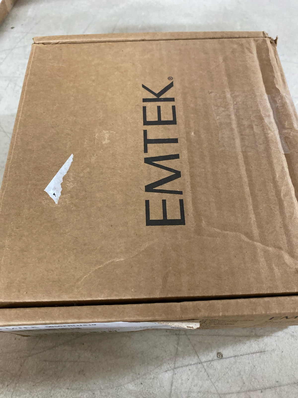 EMTEK Square Rosette Dummy, Pair with Matching Finish Freestone Lever - Choice of 7 Finishes - 5050FRLUS19 - Flat Black (US19)