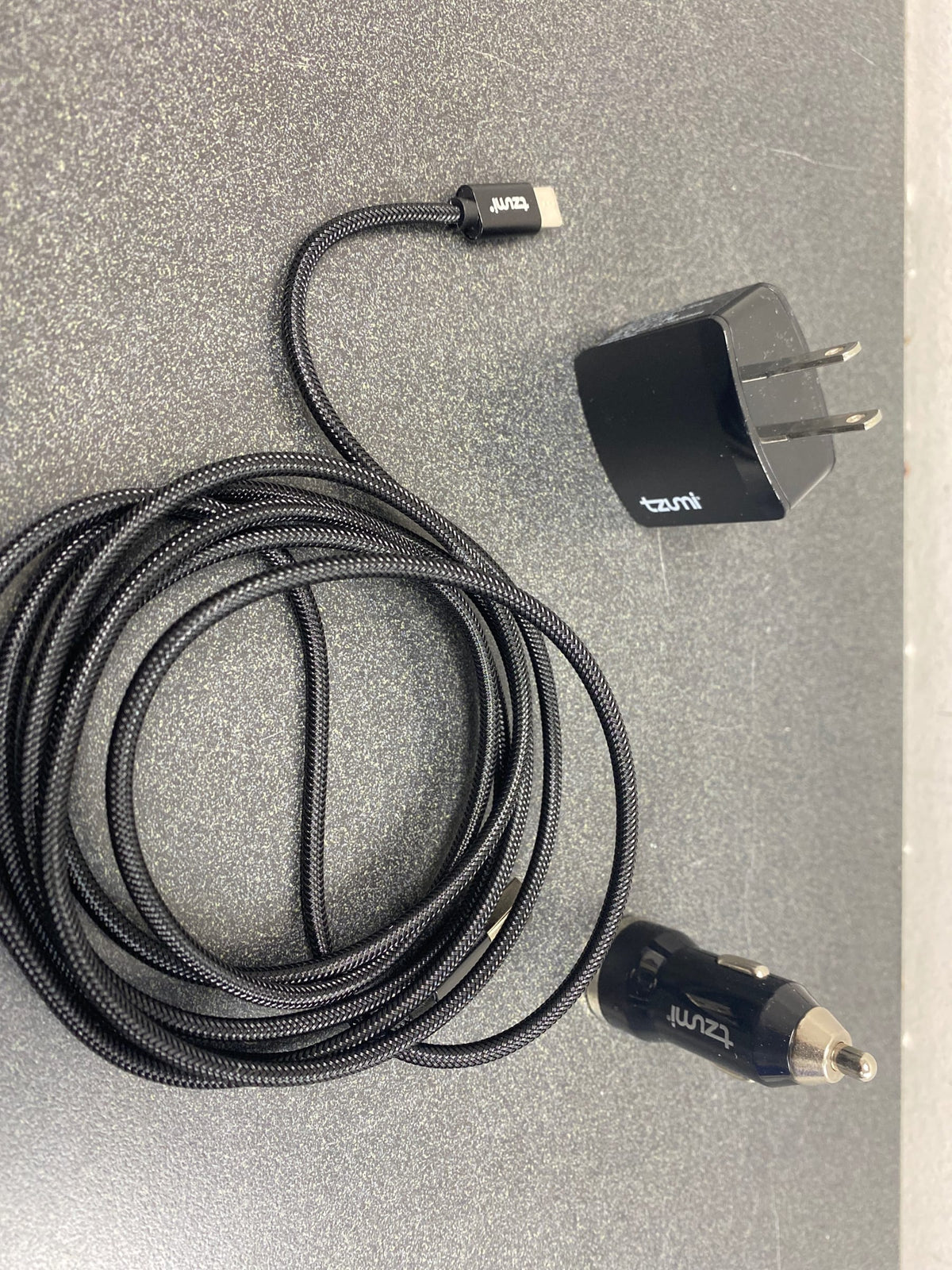 Tzumi 8444HD USB-C Auto Home ChargePak