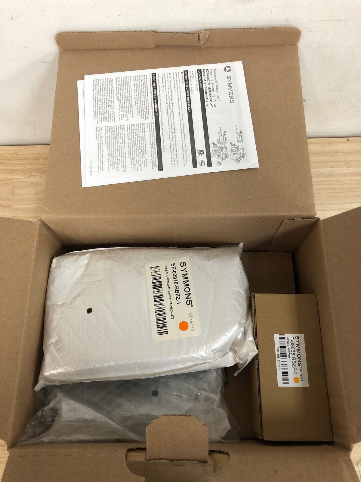 Symmons S6798BBZ15TRM Identity HydroMersion Shower and Hand Shower Trim Kit with Single Handle - 1.5 GPM (Valve Not Included)