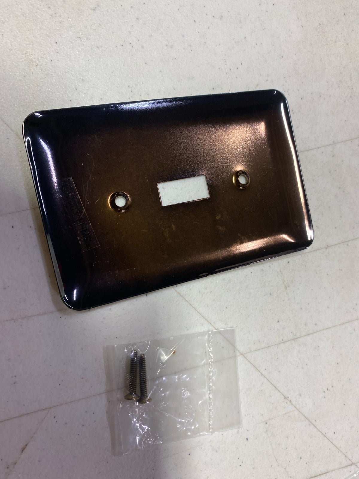 FRANKLIN BRASS 64134 Stamped Round Single Switch Wall Plate, Antique Brass