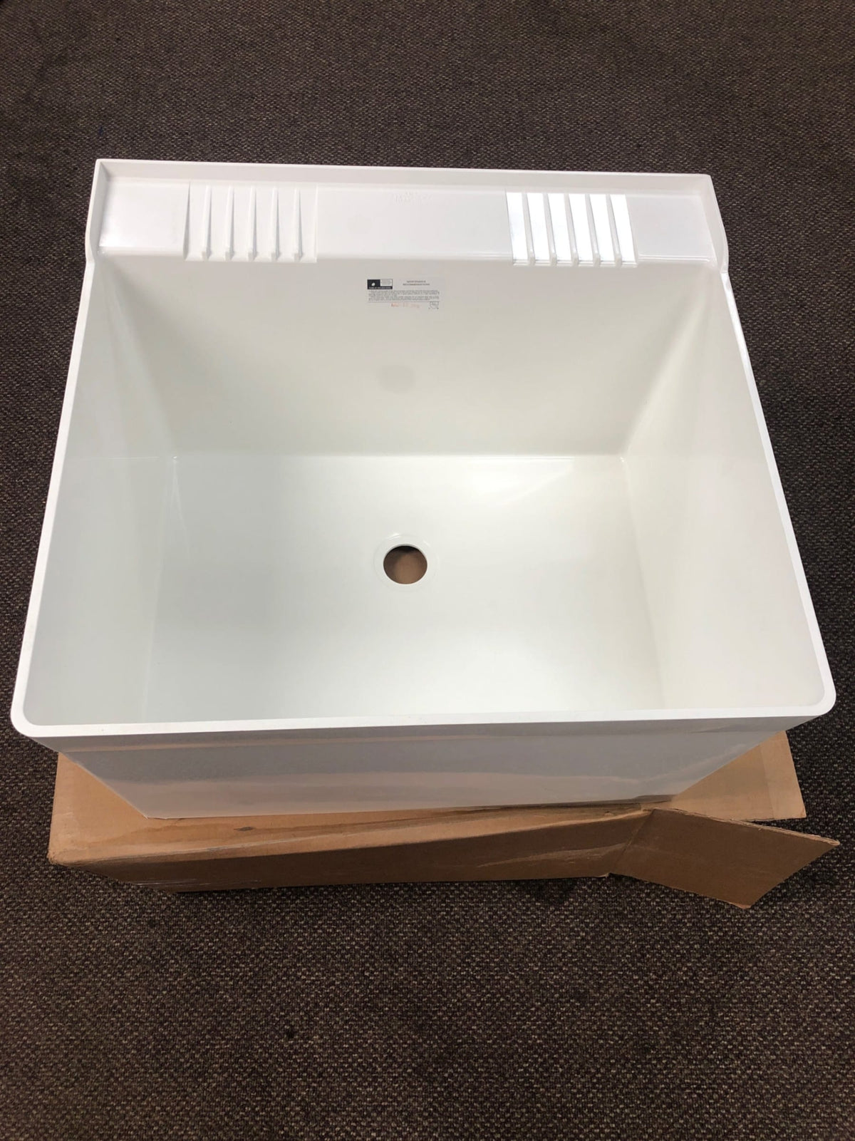 PROFLO PFLT2123W 23" Single Compartment Wall Mounted Laundry Sink - White