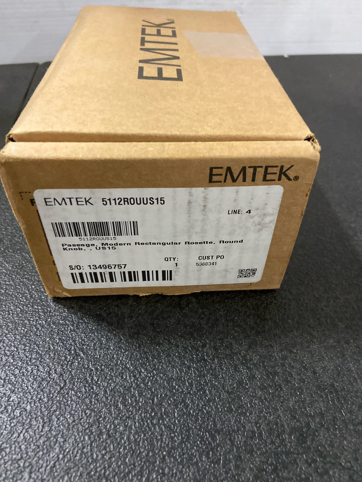 Emtek 5112ROUUS15 Round Knobset Passage Door Knob Set with Modern Rectangular Rose - Satin Nickel