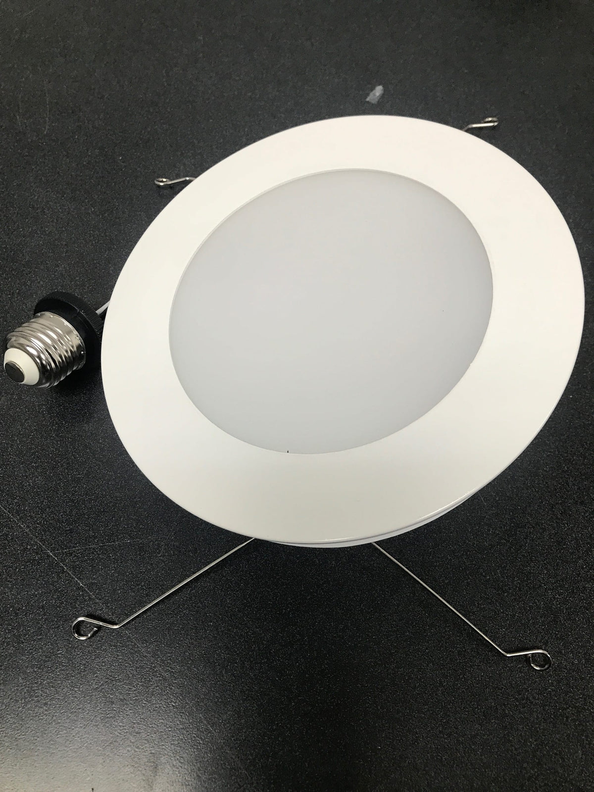 Commercial electric 91847 6 in. Selectable CCT Integrated LED Retrofit Ultra-Slim White Recessed Light Trim