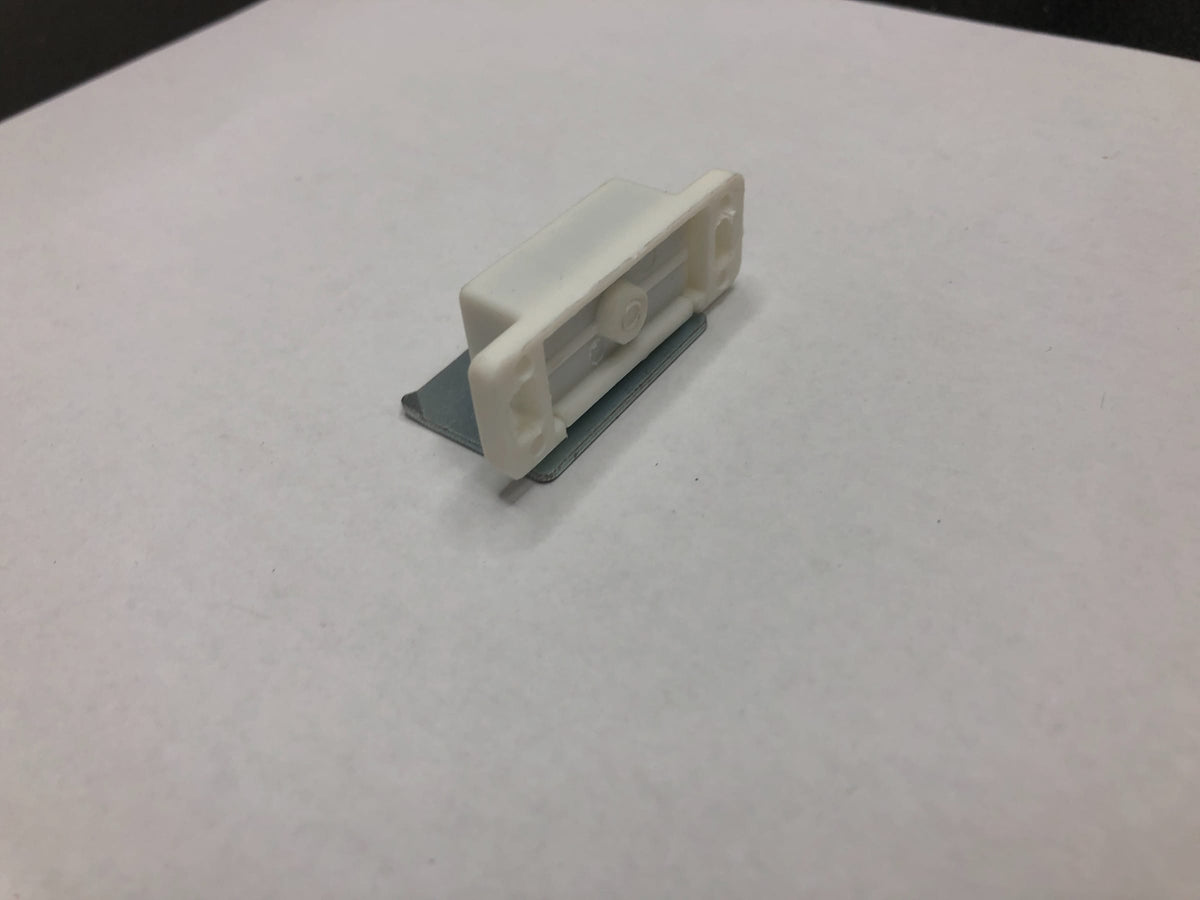 Hickory Hardware P109-W 5/8" x 1-3/4" Magnetic Cabinet Catch - White