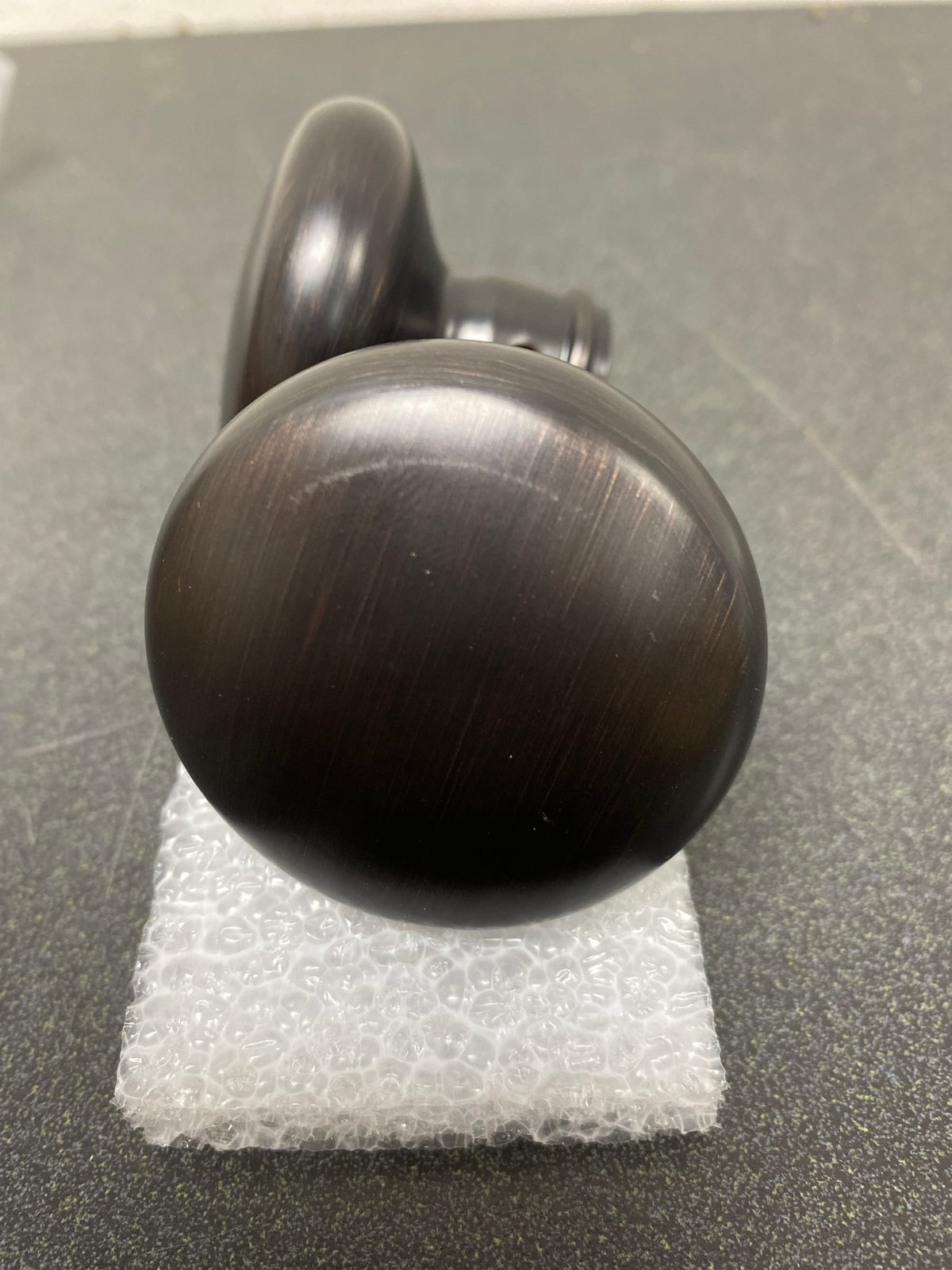 Baldwin PSROUTRR112 Round Passage Door Knob with Round Rose - Venetian Bronze