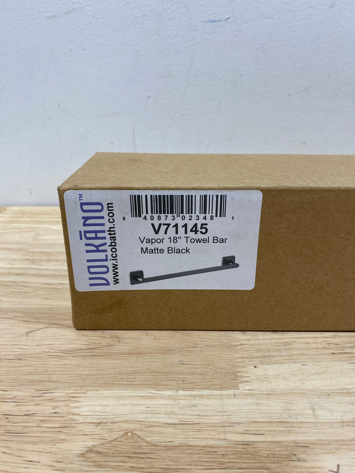 ICO Bath V71145 Volkano Vapor 18" Towel Bar - Matte Black