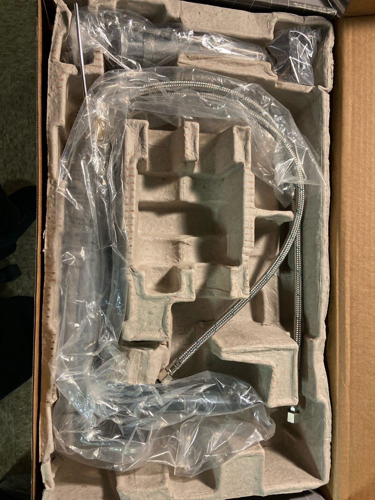 Hansgrohe 31082001 Metris 1.2 GPM Single Hole Bathroom Faucet with EcoRight, Quick Clean, and ComfortZone Technologies - Drain Assembly Included - Chrome