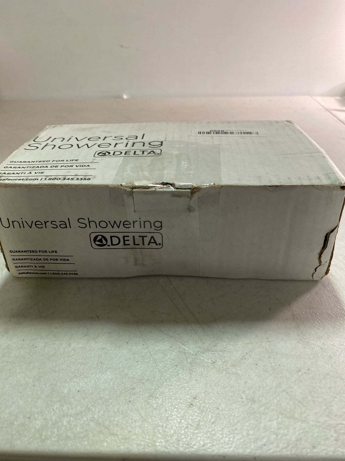 Delta RP91363CZPR Vero Gold 1-Spray Patterns 1.75 GPM 8.69 in. Wall Mount Fixed Shower Head in Lumicoat Champagne Bronze