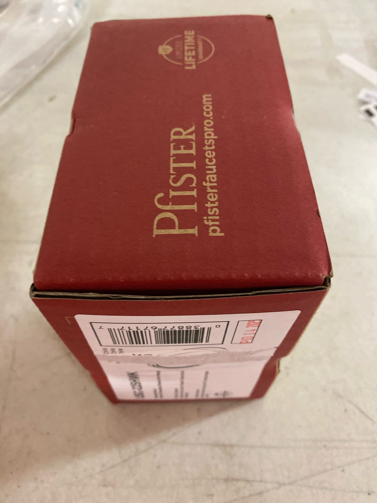 Pfister USC-22SHWK Transitional Round Shower Arm Flange - Brushed Nickel