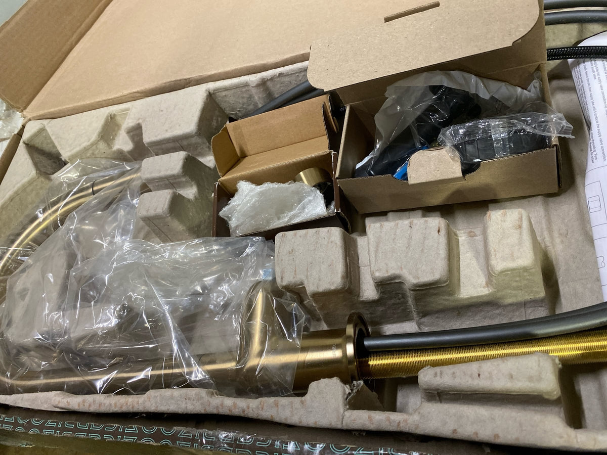 DELTA FAUCET 63075LF-GLLHP Delta Kitchen Faucets and Accessories, Luxe Gold