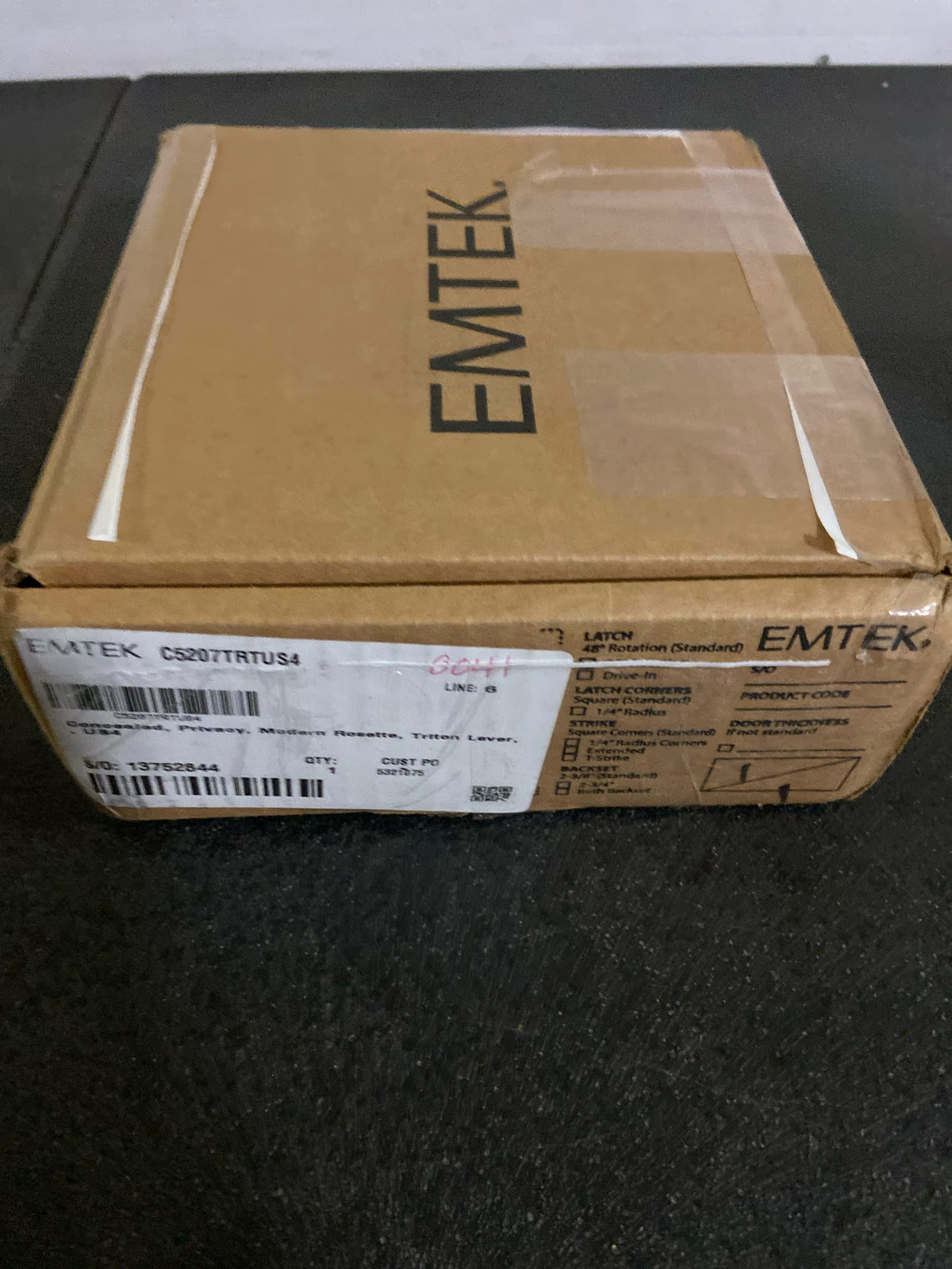 Emtek C5207TRTUS4 Concealed, Privacy, Modern Rosette, Triton Lever, US4
