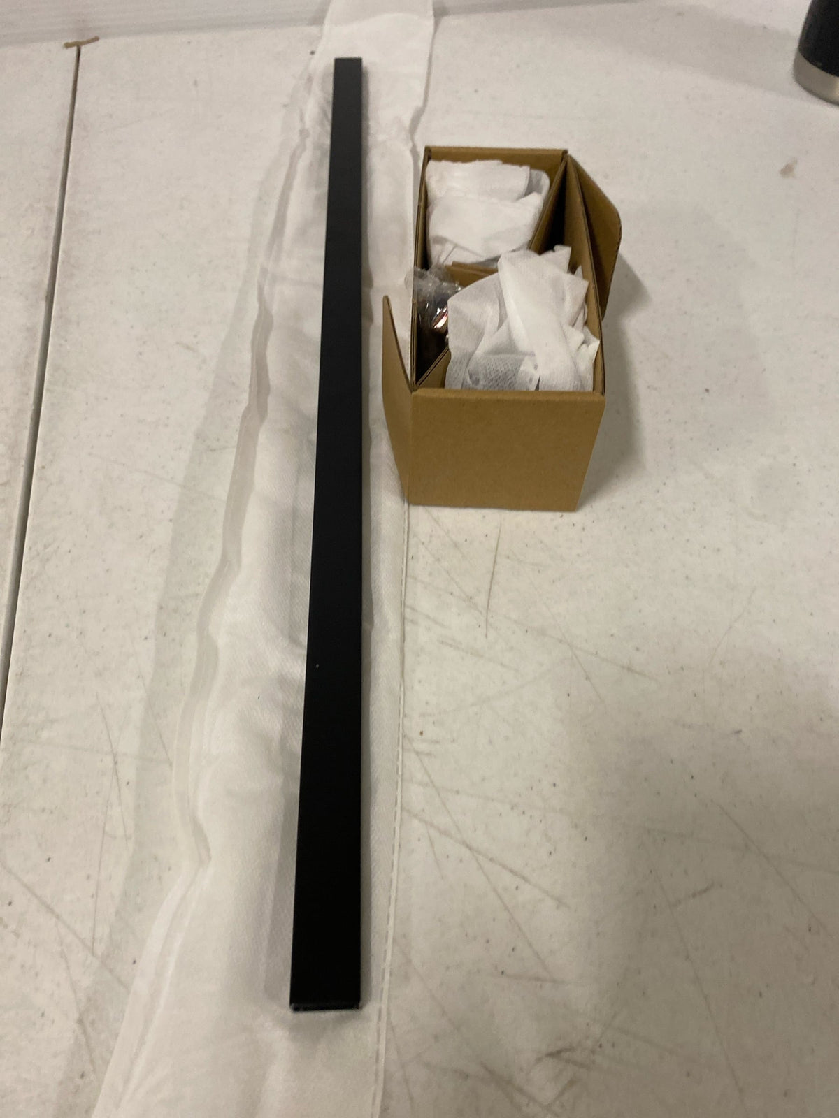 Signature Hardware SHDR24TBMB Drea 24" Towel Bar - Matte Black