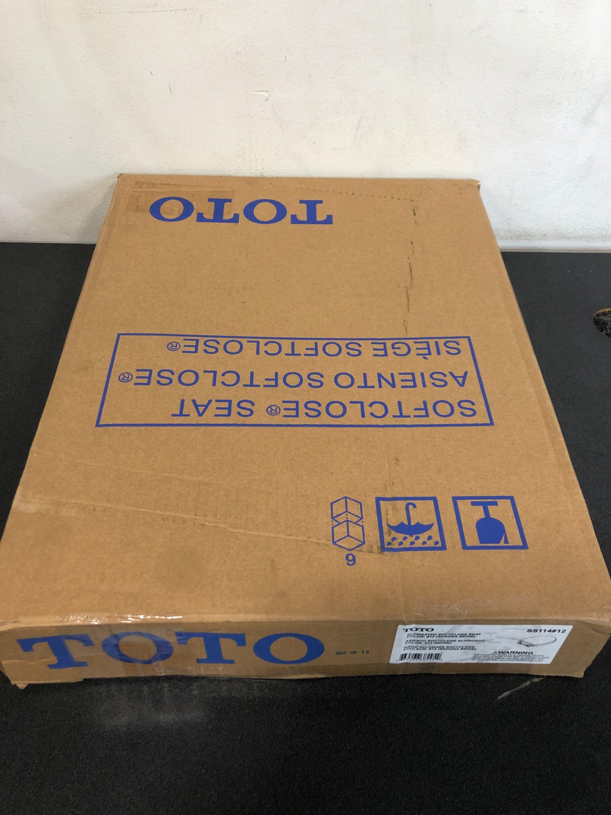 TOTO SoftClose Elongated Closed-Front Toilet Seat and Lid