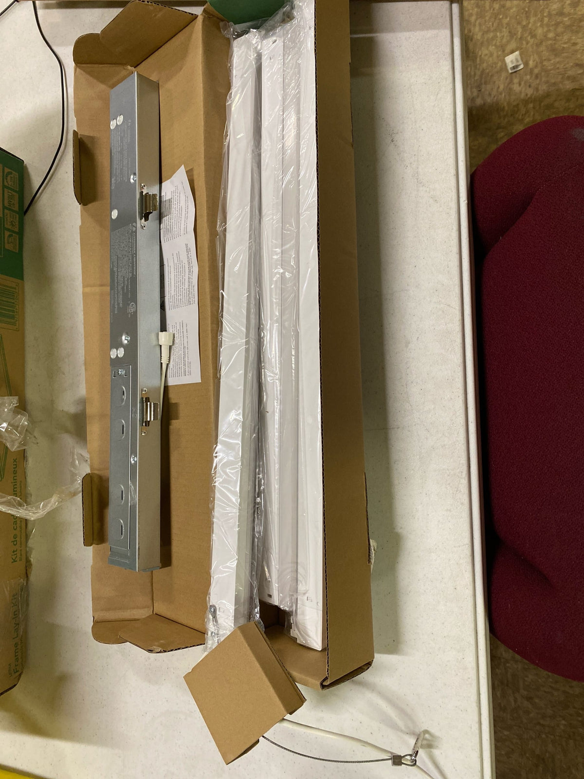 Lithonia lighting LFRM 2X2 ALO3 SWW7 MVOLT M6 Contractor Select LFRM 23.78 in. x 23.78 in. 3000/4000/5000 Lumens 3500K/4000K/5000K White Integrated LED Troffer Light