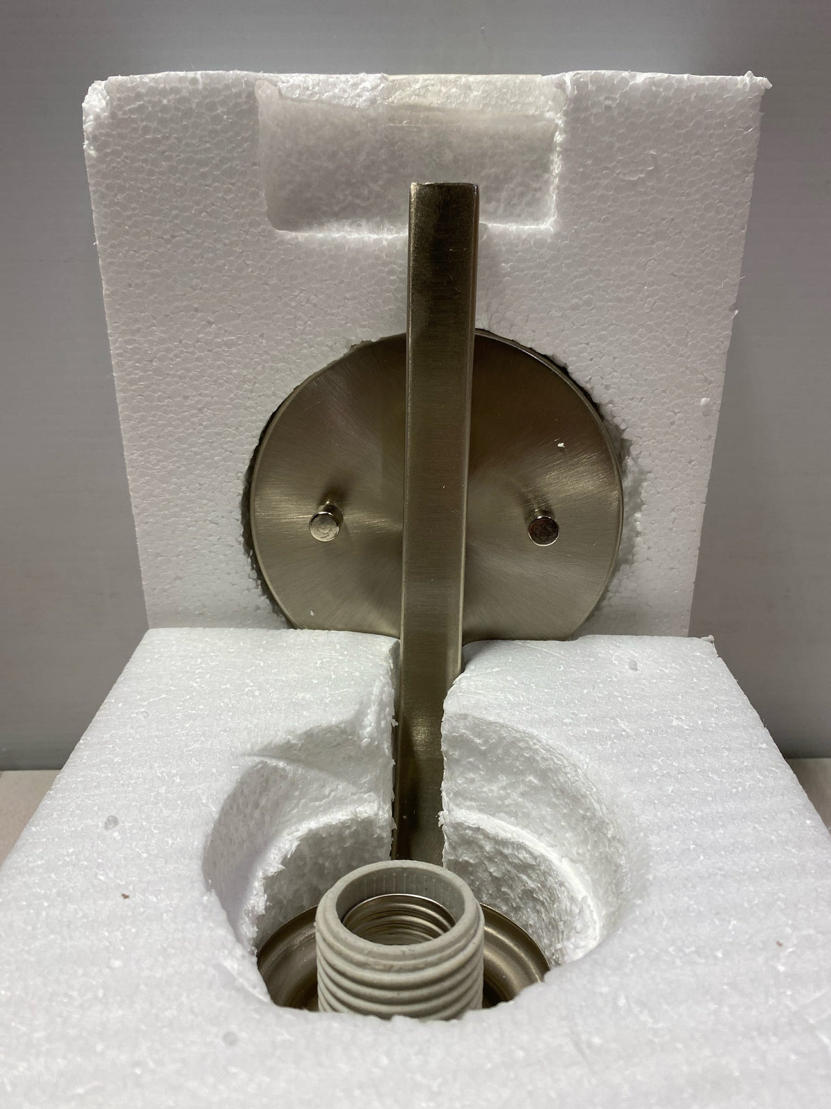 Minka Lavery 1921-84 Shyloh Vanity Bath Light, 1-Light, 60 Total Watts, 4.88-in H x 9.13-in W, Brushed Nickel
