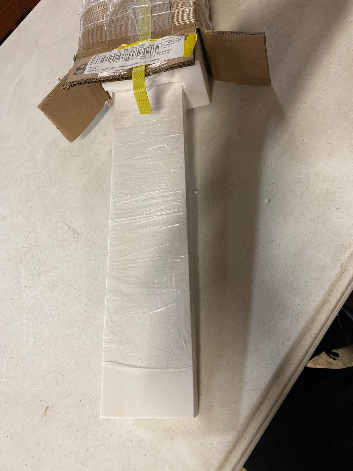 Wyndham Collection WCFVCA1SSWC 21-1/4" x 3" Sidesplash - White Cultured Marble