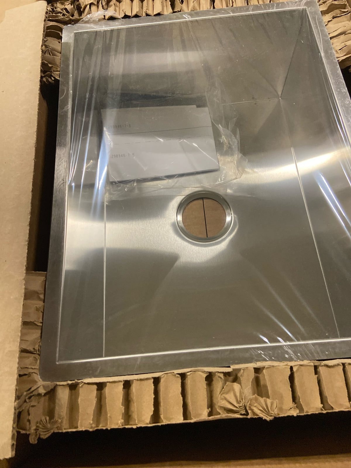 LUDINGTON MED SGL BSN SINK