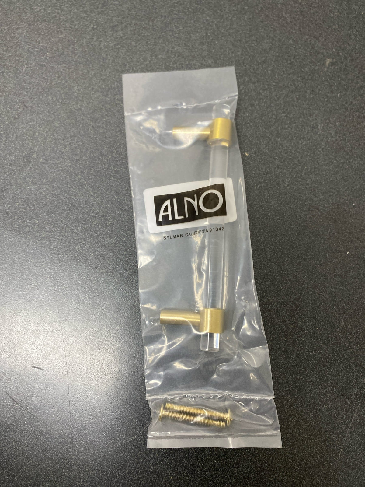 Alno A860-4 Contemporary 4" Center To Center Acrylic Bar Cabinet Pull / Drawer Pull -