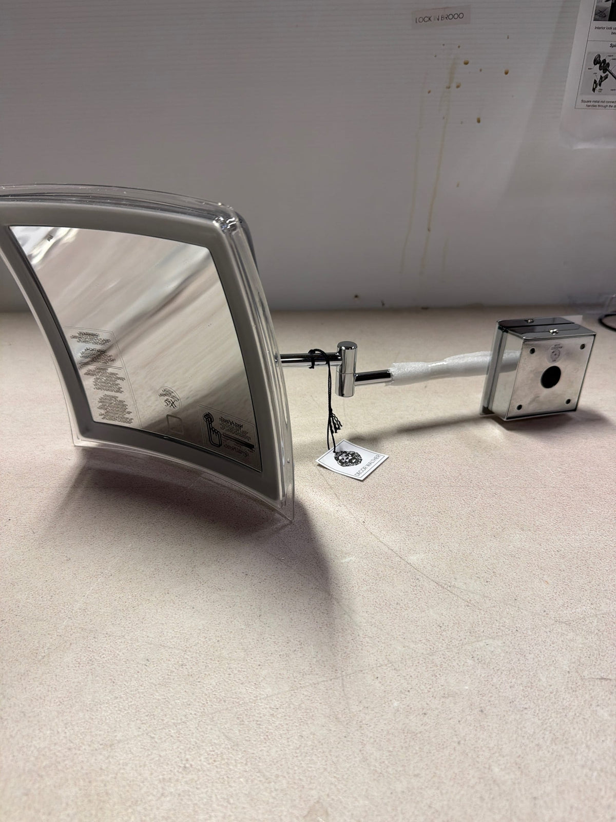 WS Bath Collections WS 84 Touch Spiegel 8-5/16" W x 9-3/8" H Contemporary Square Framed Makeup Wall Mirror with Light - Polished Chrome