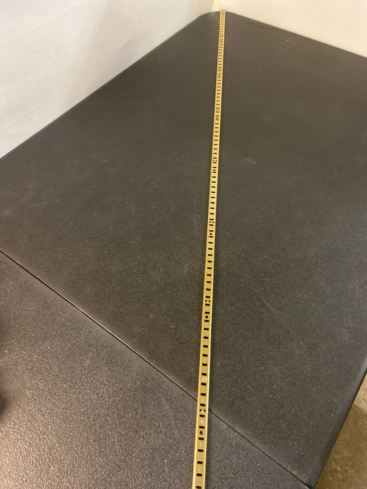 Knape & Vogt PK255 BR 48" 48" Brass Standards