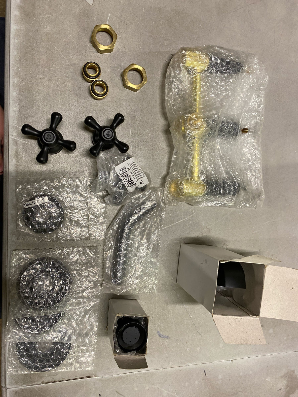 Kingston Brass KB230AX Victorian Tub and Shower Faucet, Matte Black, 72 x 8 x 7.38