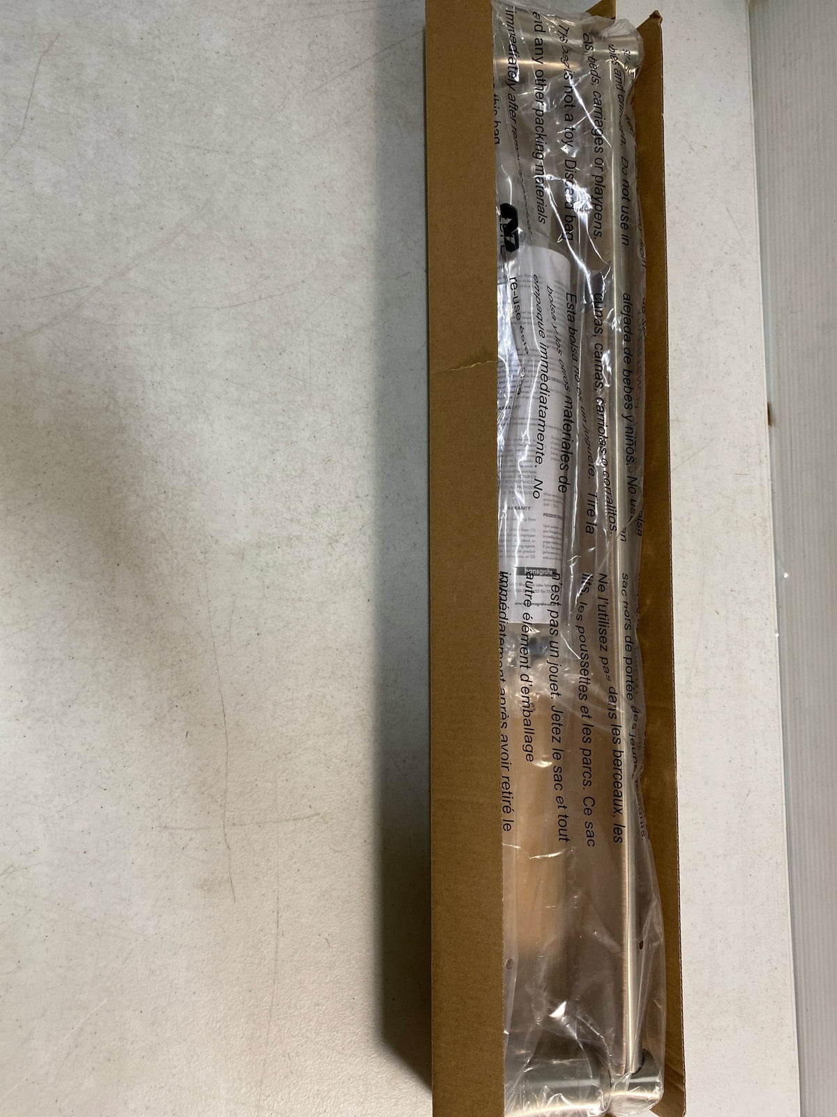 hansgrohe Towel Bar, 24" 26-inch Transitional Towel Bar in Brushed Nickel, 04785820
