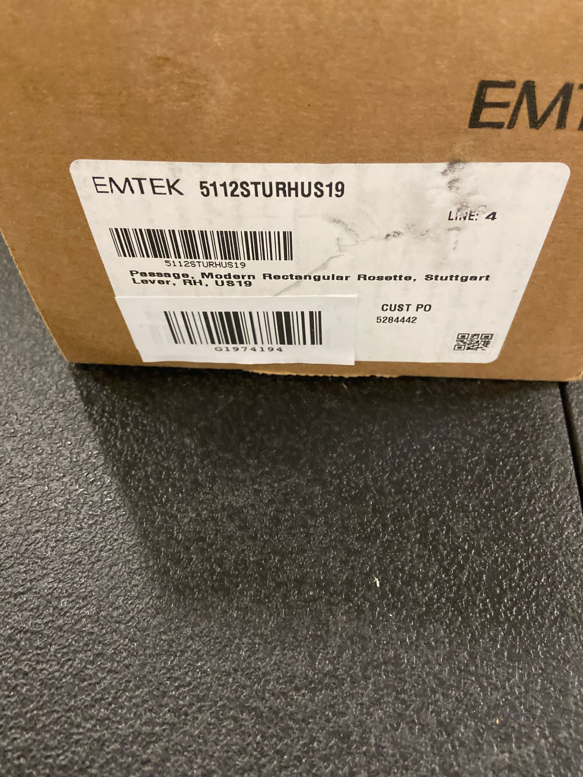 Emtek Flat Black Passage Modern Rectangular Rosette 5112STUUS19RH Stuttgart Lever ,RH US19