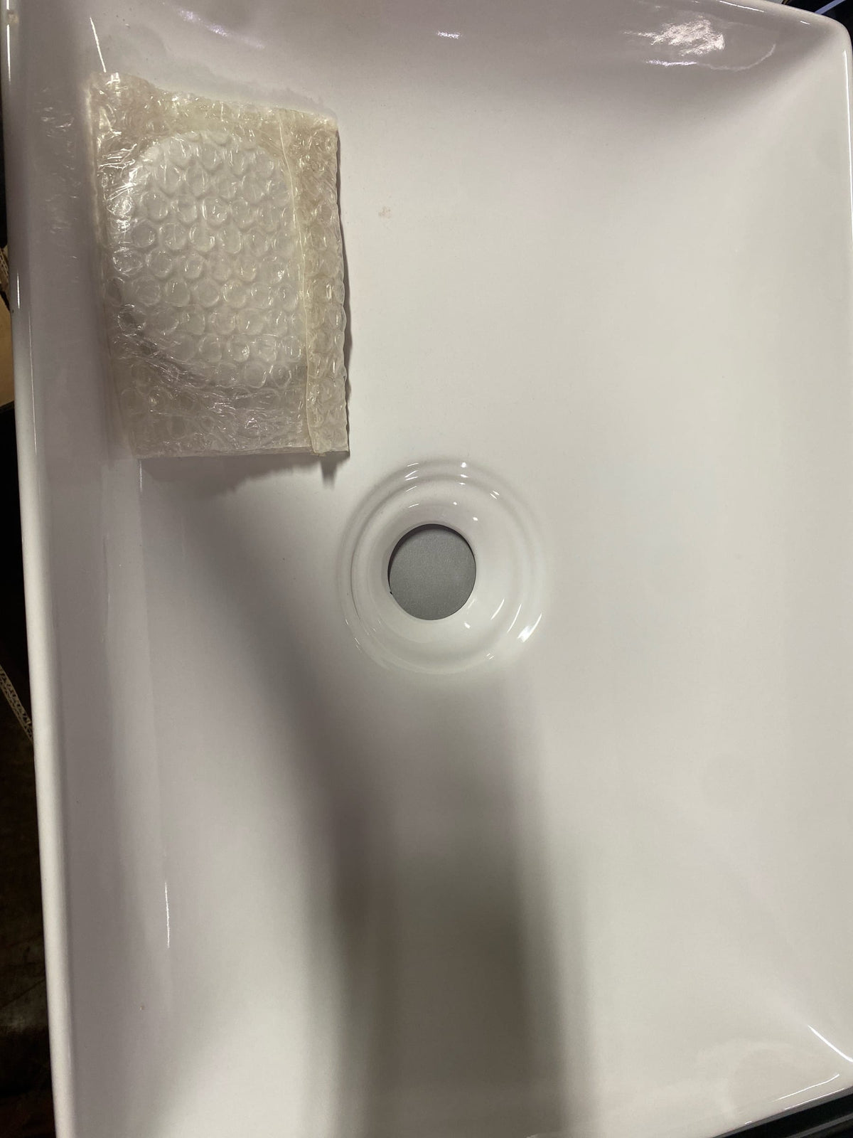 Vision 6050 Bathroom Sink in Ceramic White without Faucet Hole