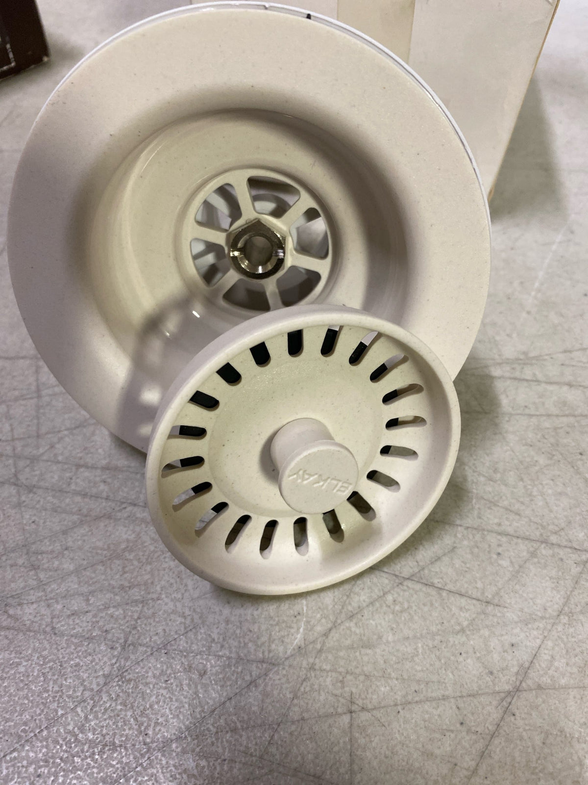 Elkay LKQS35PA 3-1/2" Basket Strainers - Parchment