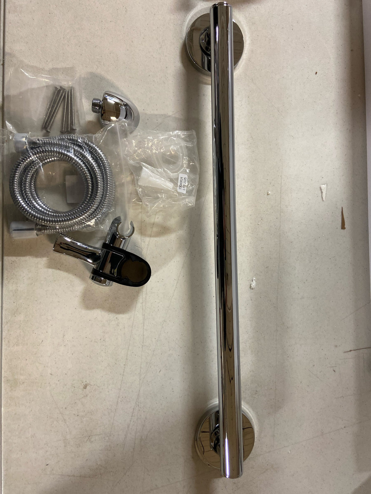 Delta Faucet 51600N/An/A Includes 60" -82" Stretchable Metal Hose,Chrome