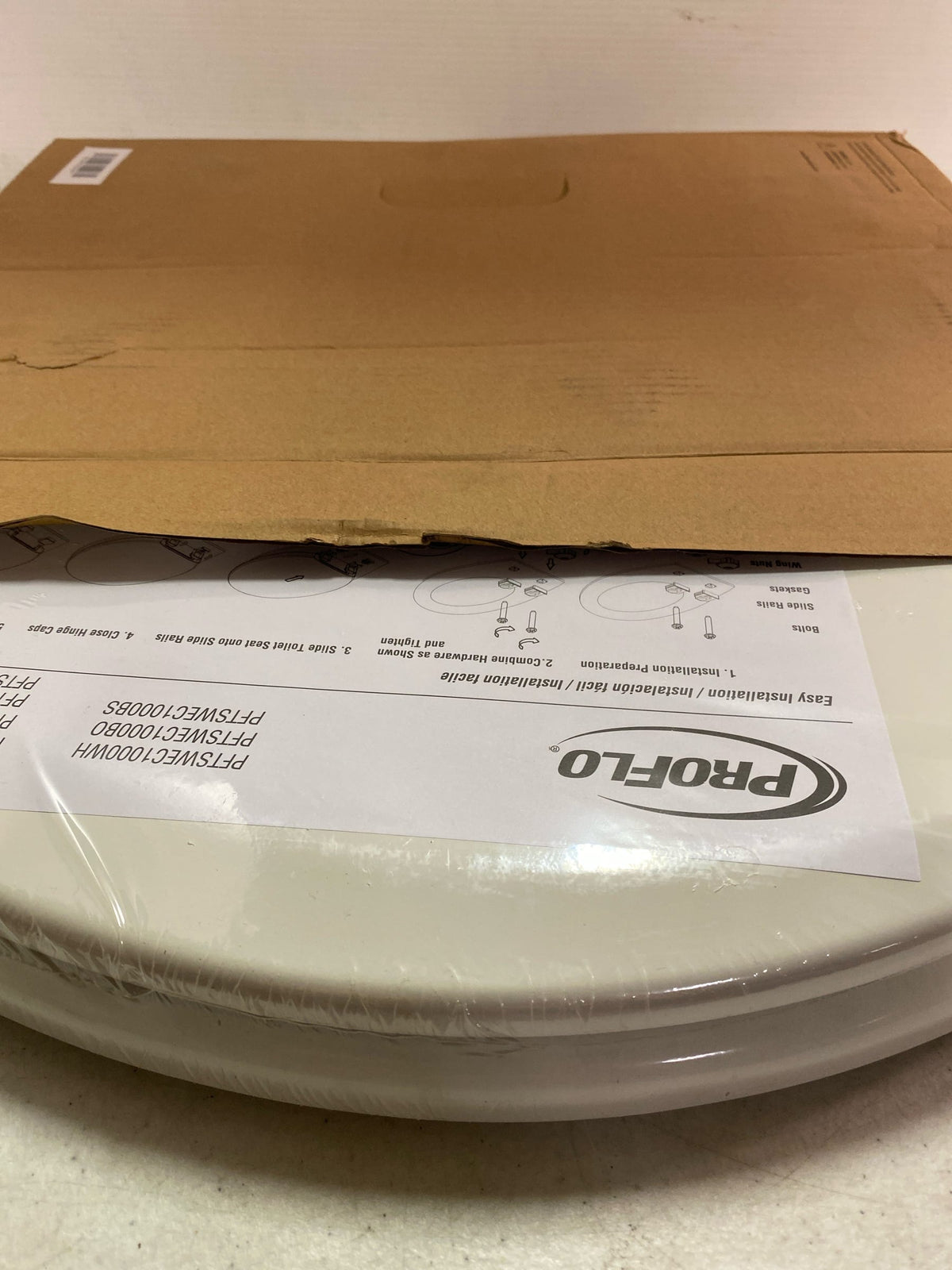 PROFLO PFTSWSC2000WH Elongated Closed-Front Toilet Seat with Soft Close and Easy Clean - White
