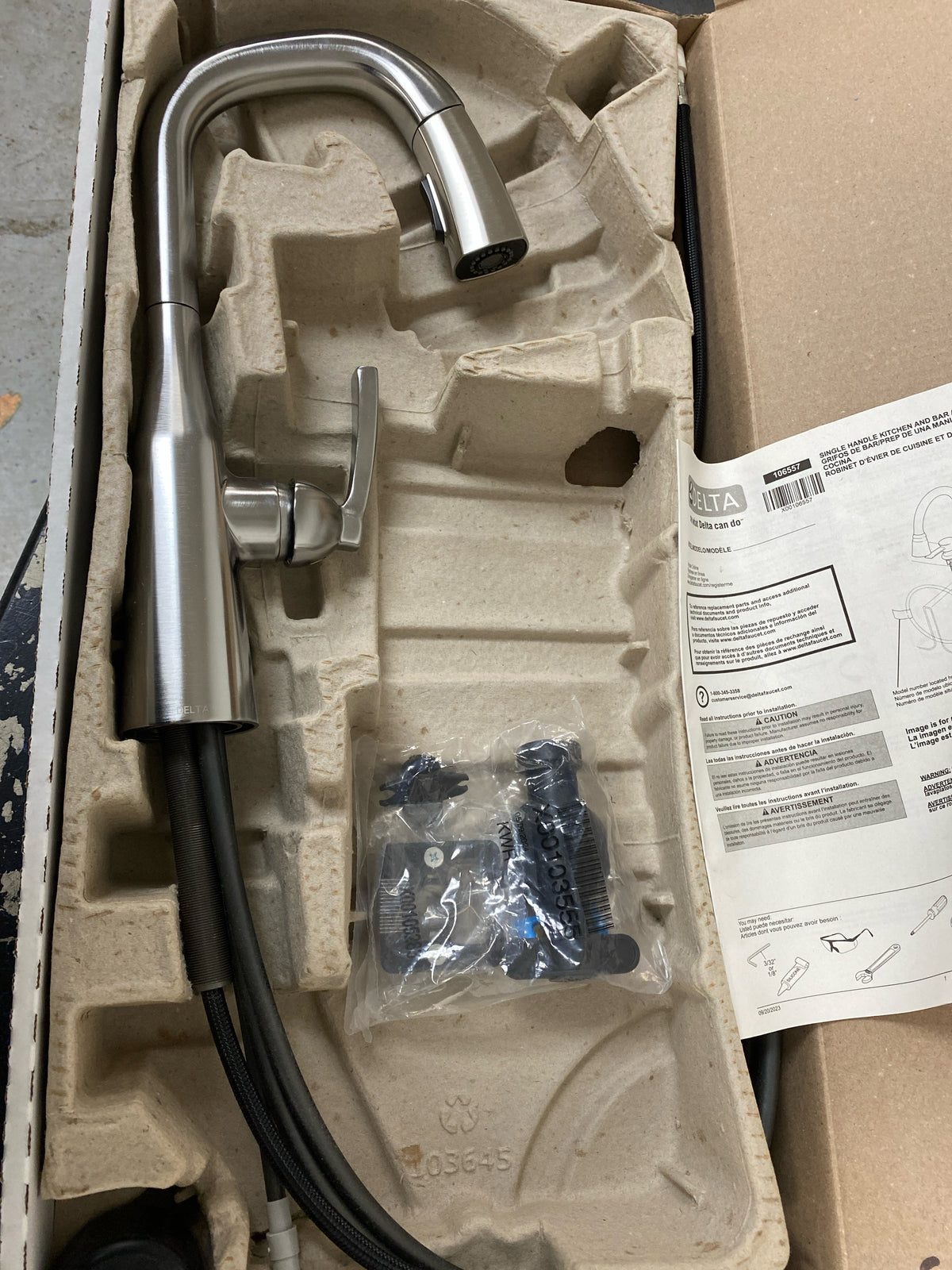 Delta 9976-AR-PR-DST Stryke 1.8 GPM Pull-Down Bar/Prep Faucet with Magnetic Docking Spray Head - Lumicoat Arctic Stainless