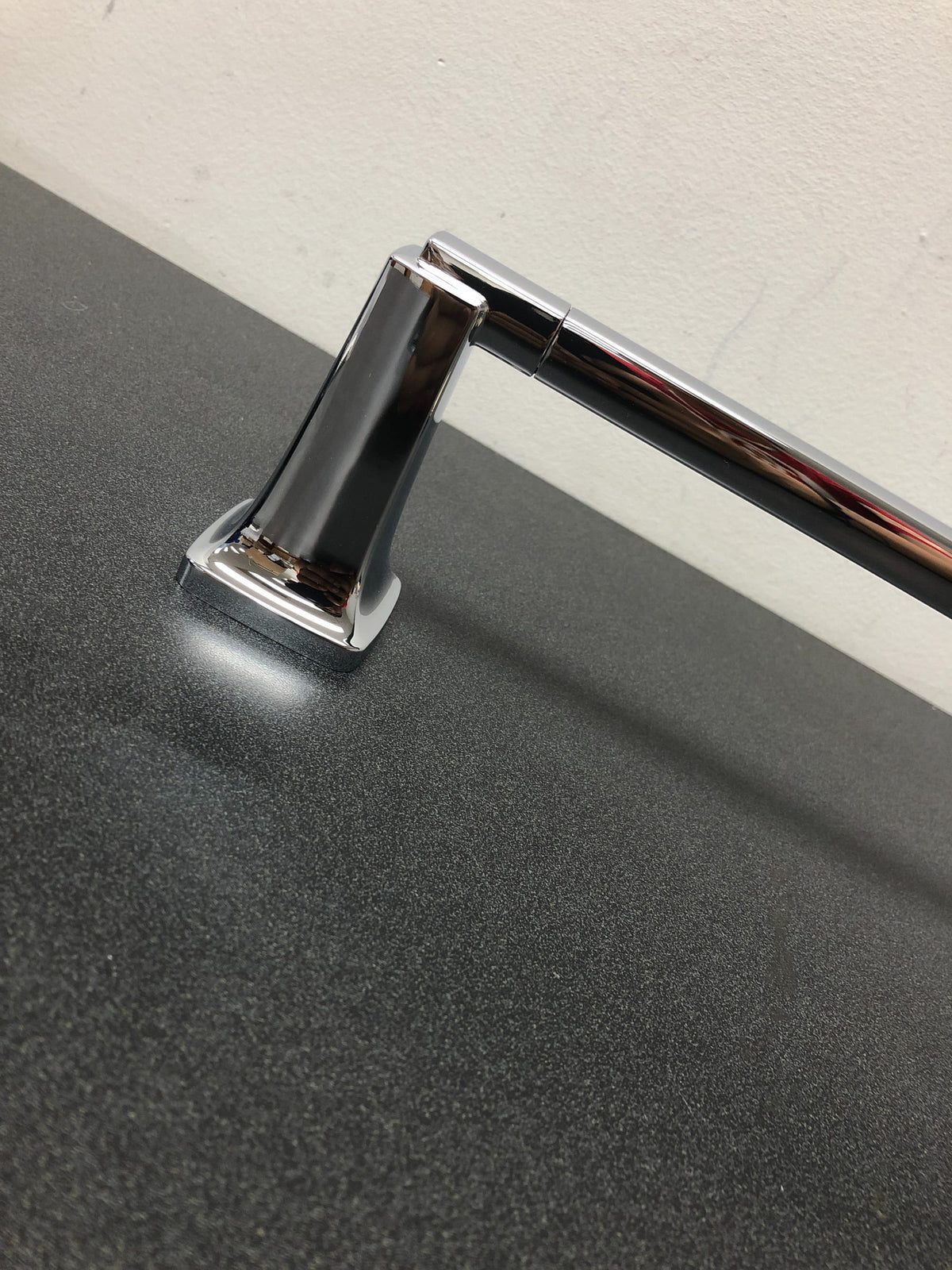 American Standard 7353024.002 Townsend 24" Single Towel Bar - Polished Chrome