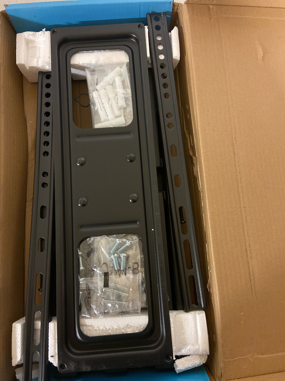 Emerald SM-720-8550 Full Motion Wall Mount For 26 in. to 70 in. TVs