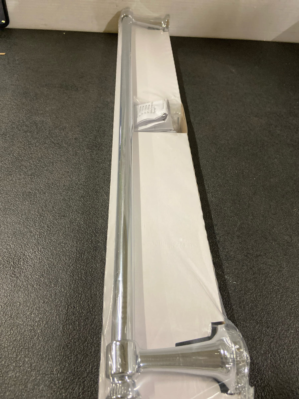 Delta 75624 Dorval 24" Towel Bar - Chrome