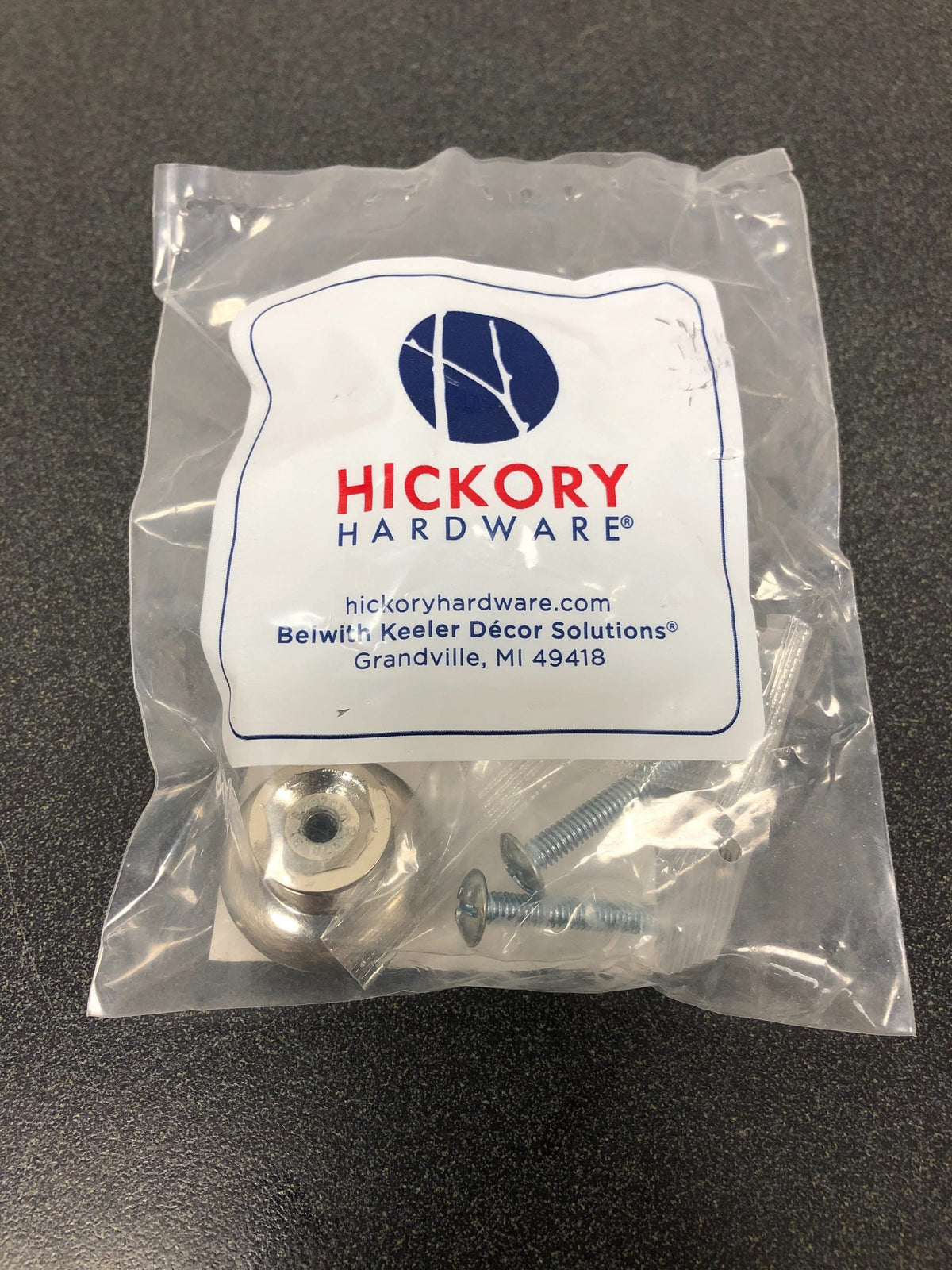 Hickory Hardware P770-SN Cottage 1-1/8" Vintage Farmhouse Country Smooth Mushroom Cabinet Knob / Drawer Knob - Satin Nickel