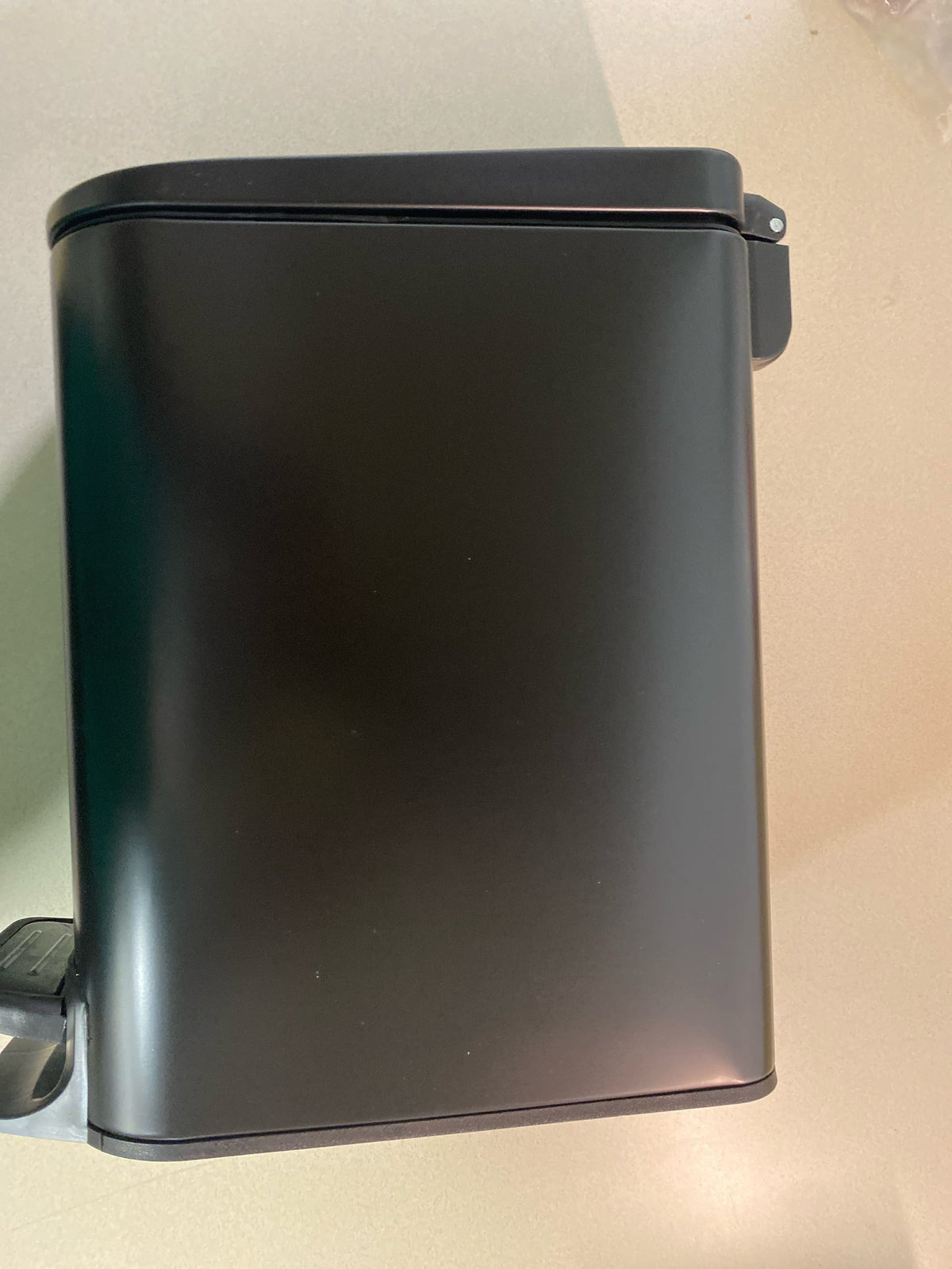 happimess HPM1009B Roland 9.8 Liter ABS, Polypropylene, and Stainless Steel Free Standing Trash Can with Hands-Free Step Pedal - Black