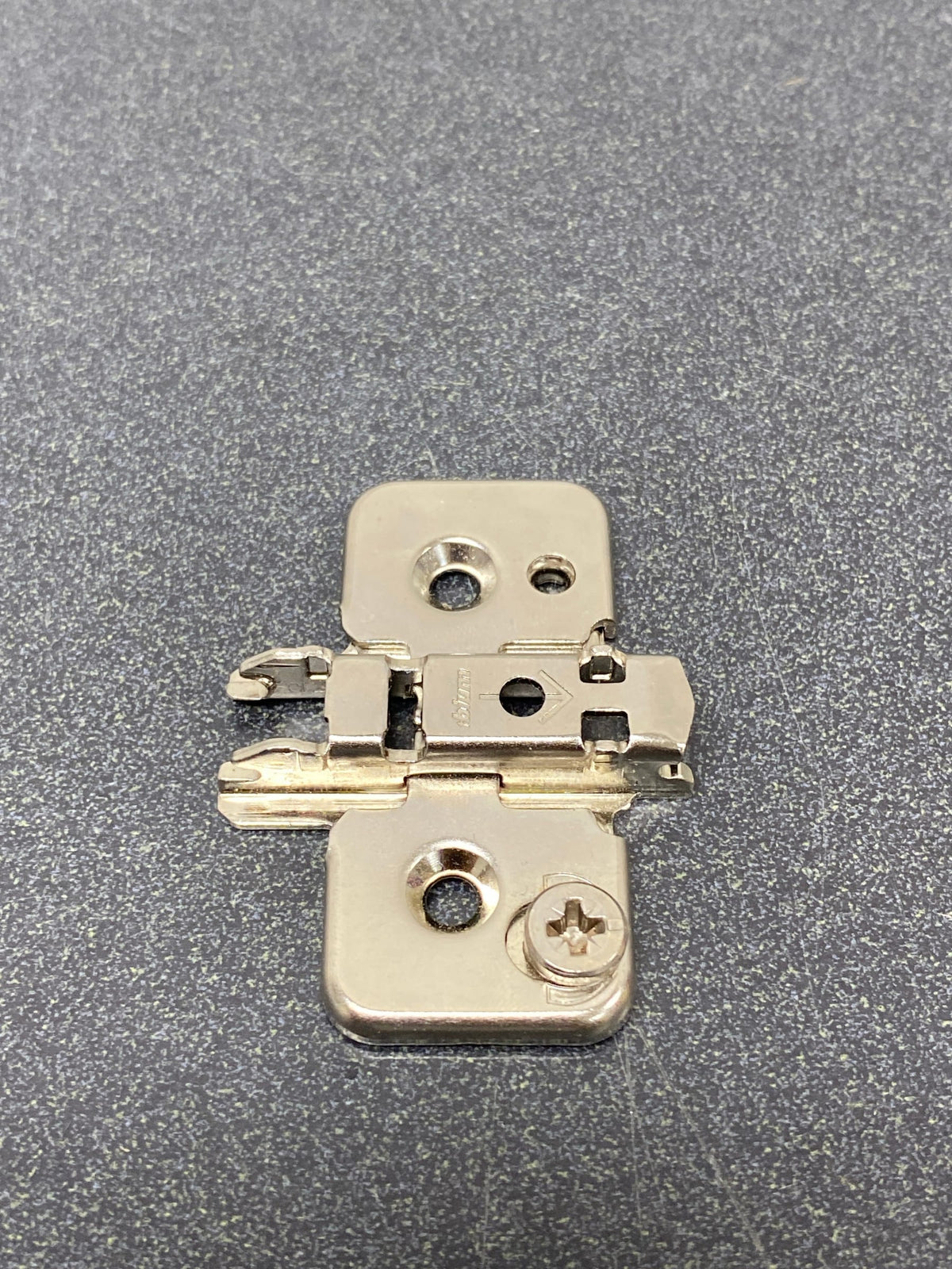 Blum 173H7100 CLIP Top One Piece Cam Mounting Plate - Nickel