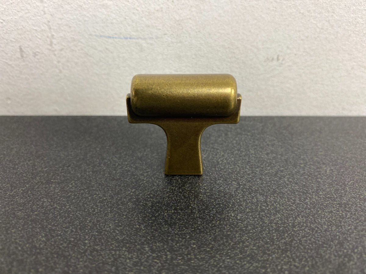 Liberty P32526K-474-C Roller 1-5/16 in. (34 mm) Vintage Brass Cabinet Knob