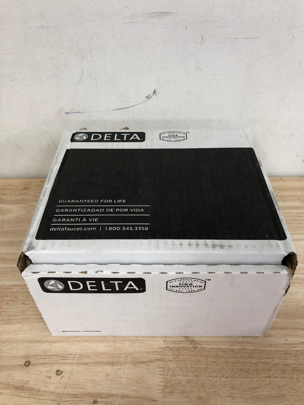 Delta T17435-SS Saylor Monitor 17 Series Dual Function Pressure Balanced Tub and Shower with Integrated Volume Control - Less Rough-In Valve - Brilliance Stainless