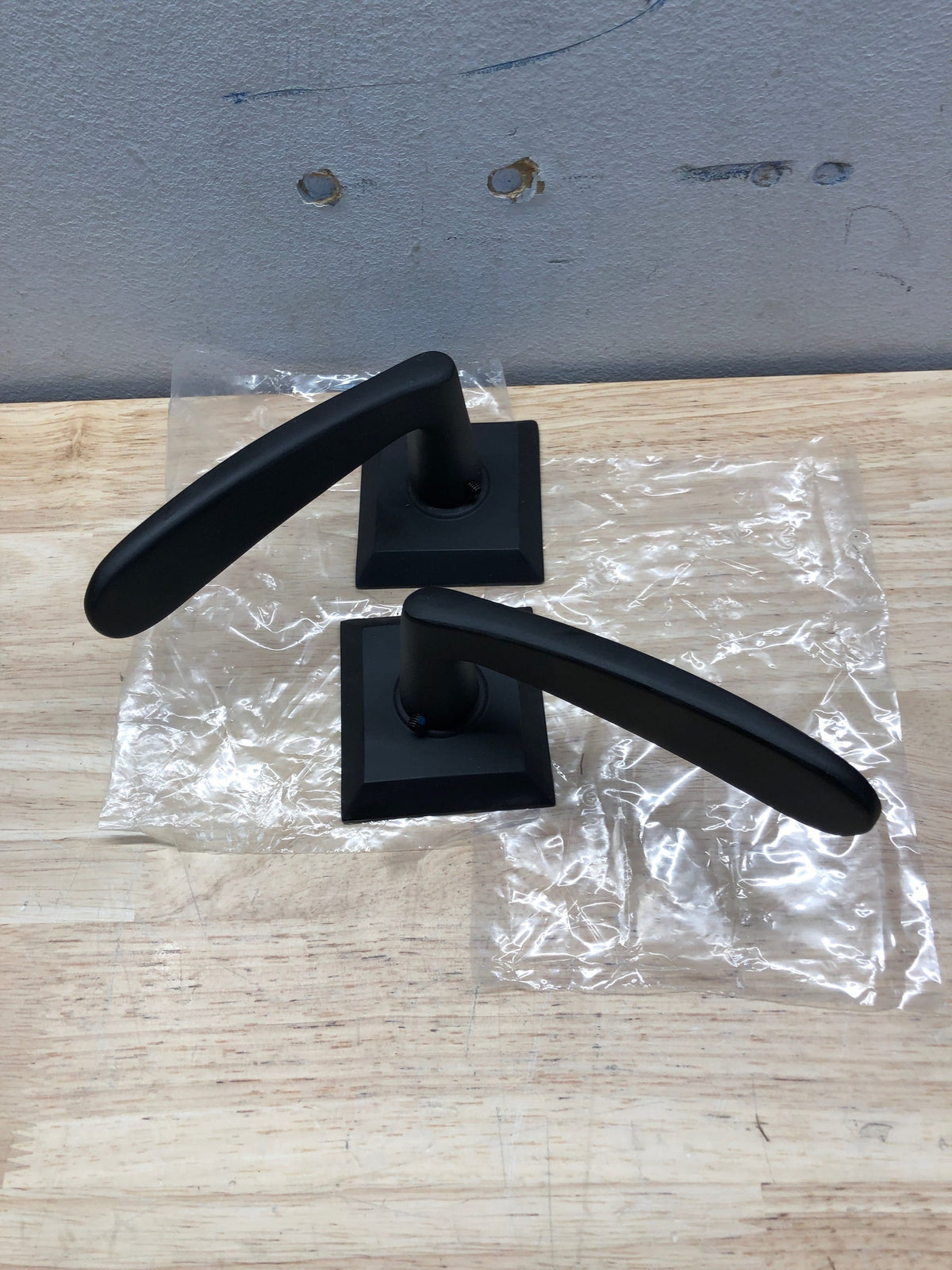 Emtek 8531FRLUS19 Freestone Non-Turning Two-Sided Dummy Door Lever Set with Quincy Rose from the Urban Modern Collection - Flat Black