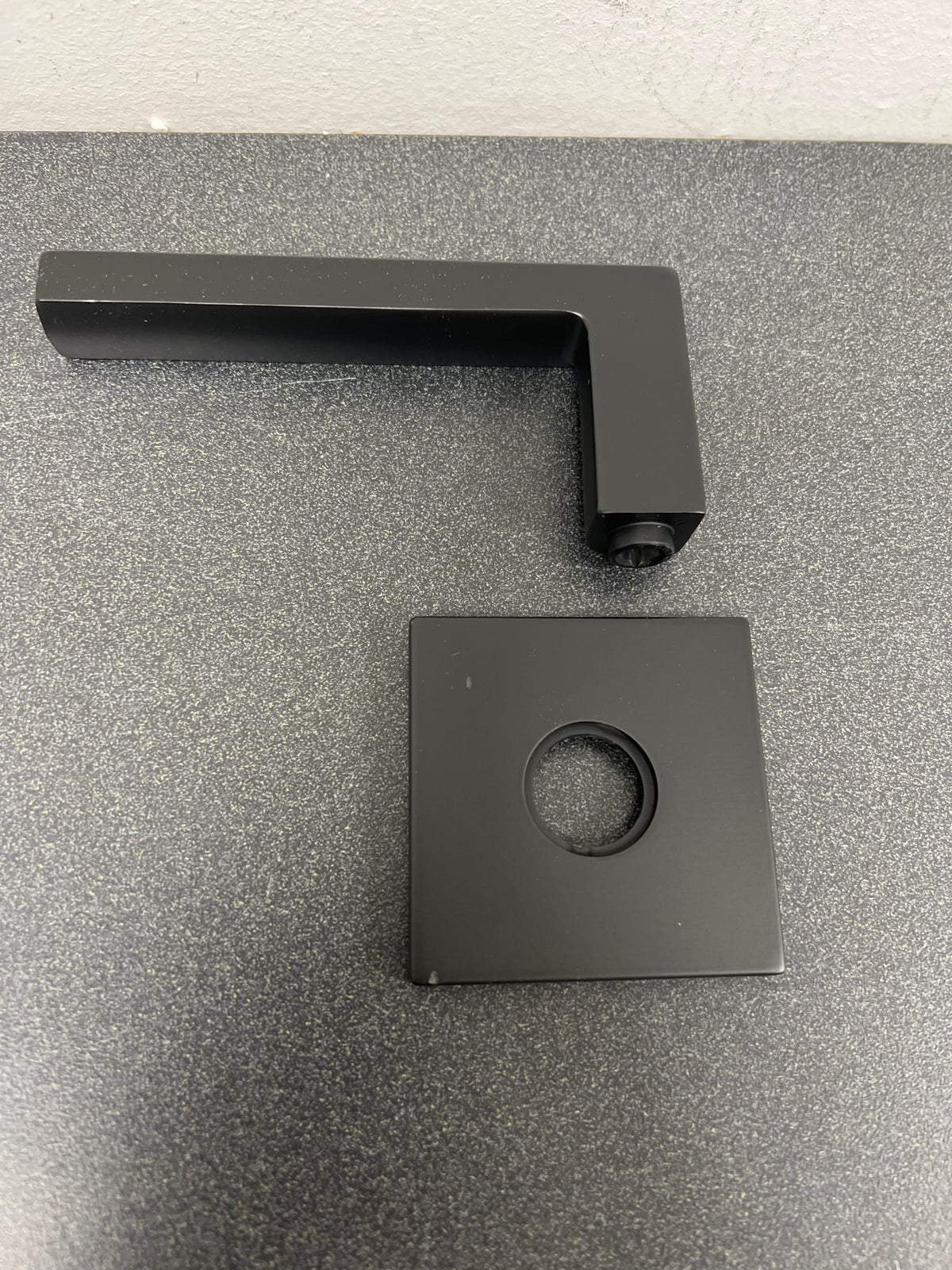 Baldwin L023190PASS L023 Passage Door Lever Set with R017 Rose from the Estate Collection - Satin Black